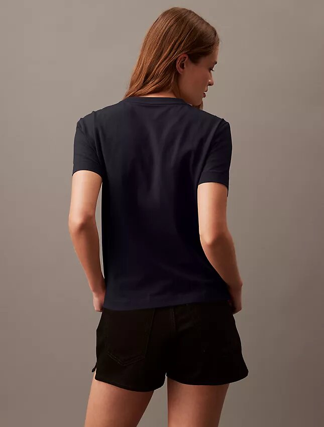T-shirt med arkivlogotyp T-shirt med arkivlogotyp
