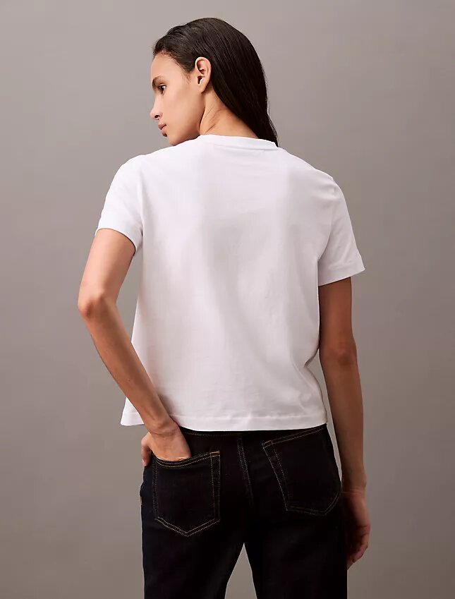 T-shirt med arkivlogotyp T-shirt med arkivlogotyp