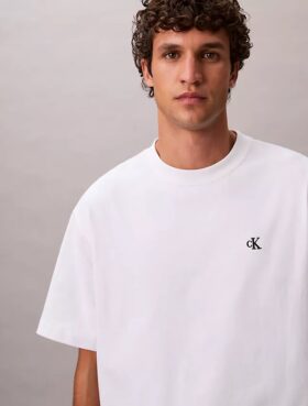 T-shirt med avslappnad passform och arkivlogotyp
