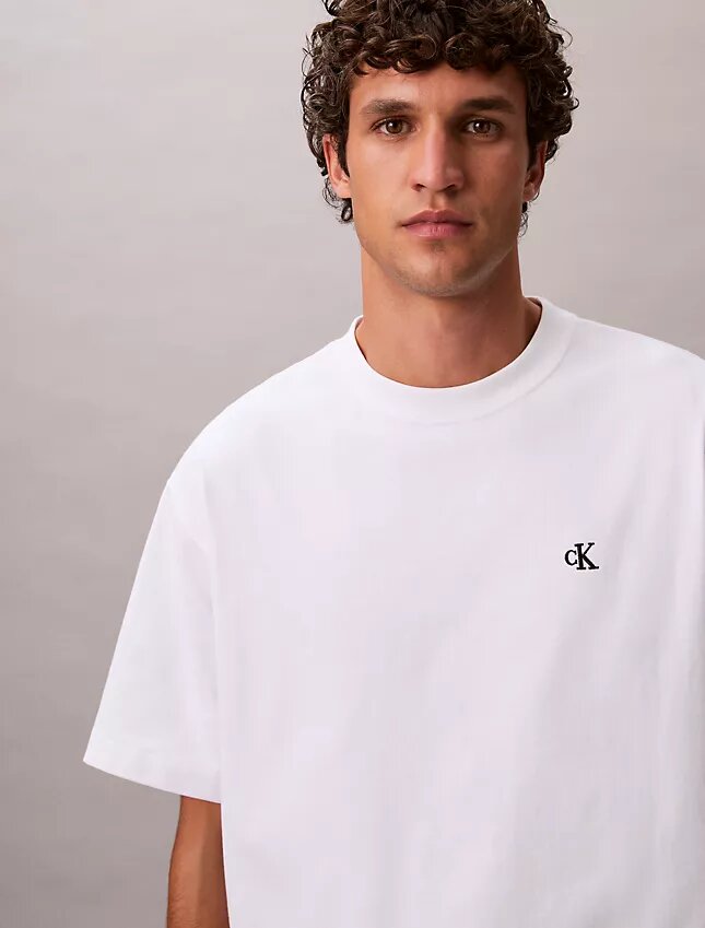 T-shirt med avslappnad passform och arkivlogotyp T-shirt med avslappnad passform och arkivlogotyp