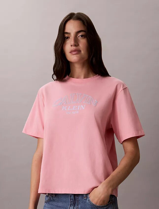 T-shirt med bågformad logotyp T-shirt med bågformad logotyp