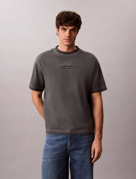 T-shirt med blekt tryck och klassisk rund hals
