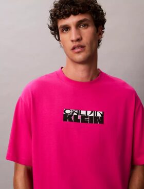 T-shirt med blocklogotyp