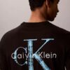 T-shirt med Brushstroke Monologo-grafik T-shirt med Brushstroke Monologo-grafik