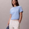 T-shirt med Calvin Klein-logotyp i kursiv stil T-shirt med Calvin Klein-logotyp i kursiv stil