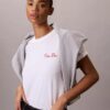 T-shirt med Calvin Klein-logotyp i kursiv stil T-shirt med Calvin Klein-logotyp i kursiv stil
