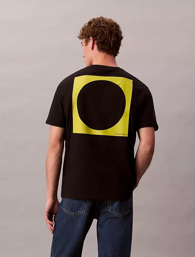T-shirt med cirkelmotiv och avslappnad passform T-shirt med cirkelmotiv och avslappnad passform