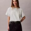 T-shirt med grafiskt tryck och logotyp
