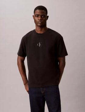 T-shirt med Liquid Monologo-tryck