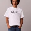 T-shirt med logotyp i avslappnad passform T-shirt med logotyp i avslappnad passform