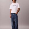 T-shirt med logotyp i avslappnad passform T-shirt med logotyp i avslappnad passform
