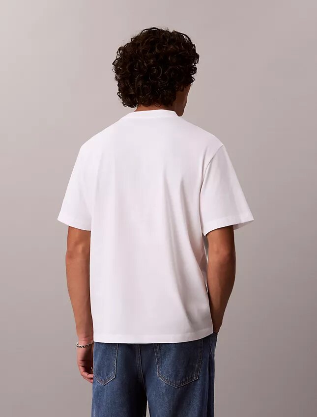 T-shirt med logotyp i avslappnad passform T-shirt med logotyp i avslappnad passform