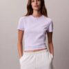 T-shirt med logotyp i grafisk stil T-shirt med logotyp i grafisk stil