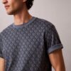 T-shirt med Monogram över hela plagget T-shirt med Monogram över hela plagget
