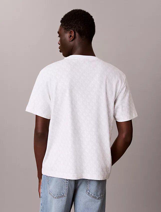 T-shirt med Monogram över hela plagget T-shirt med Monogram över hela plagget