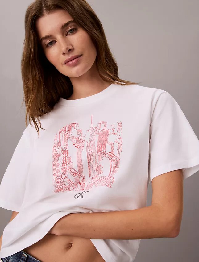 T-shirt med rund hals och stadsmotiv T-shirt med rund hals och stadsmotiv