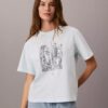 T-shirt med rund hals och stadsmotiv T-shirt med rund hals och stadsmotiv