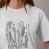 T-shirt med rund hals och stadsmotiv T-shirt med rund hals och stadsmotiv