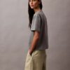 T-shirt med standardlogotyp, boxig passform och rund hals