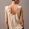 Tanktop i krossad satin med tryck Tanktop i krossad satin med tryck