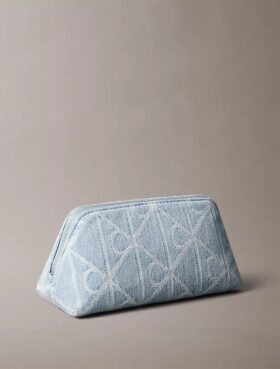Toalettväska i Denim med emblem-logotyp över hela ytan Toalettväska i Denim med emblem-logotyp över hela ytan