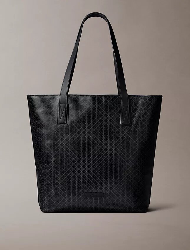 Tote-väska med emblem-logotyp över hela ytan Tote-väska med emblem-logotyp över hela ytan