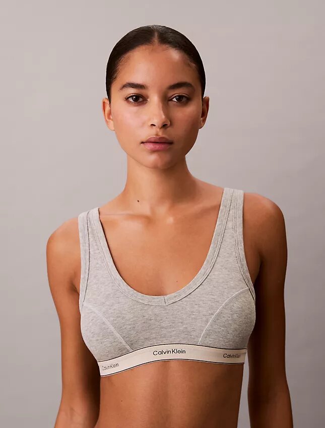 Traditionell, lätt fodrad triangel-Bralette i Cotton Stretch Traditionell, lätt fodrad triangel-Bralette i Cotton Stretch