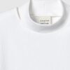 Utskuren T-shirt med rund hals och smal passform Utskuren T-shirt med rund hals och smal passform