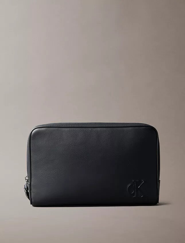 Väska med präglat Monogram Väska med präglat Monogram