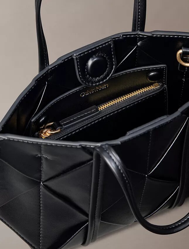 Vävd mini-tote-väska med axelrem Vävd mini-tote-väska med axelrem