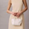 Vävd mini-tote-väska med axelrem Vävd mini-tote-väska med axelrem